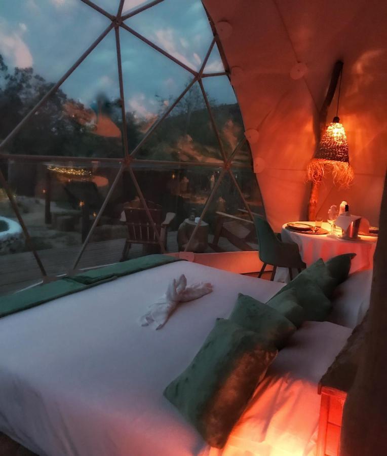 Domo Suites Masia Cal Geperut Badalona Bagian luar foto