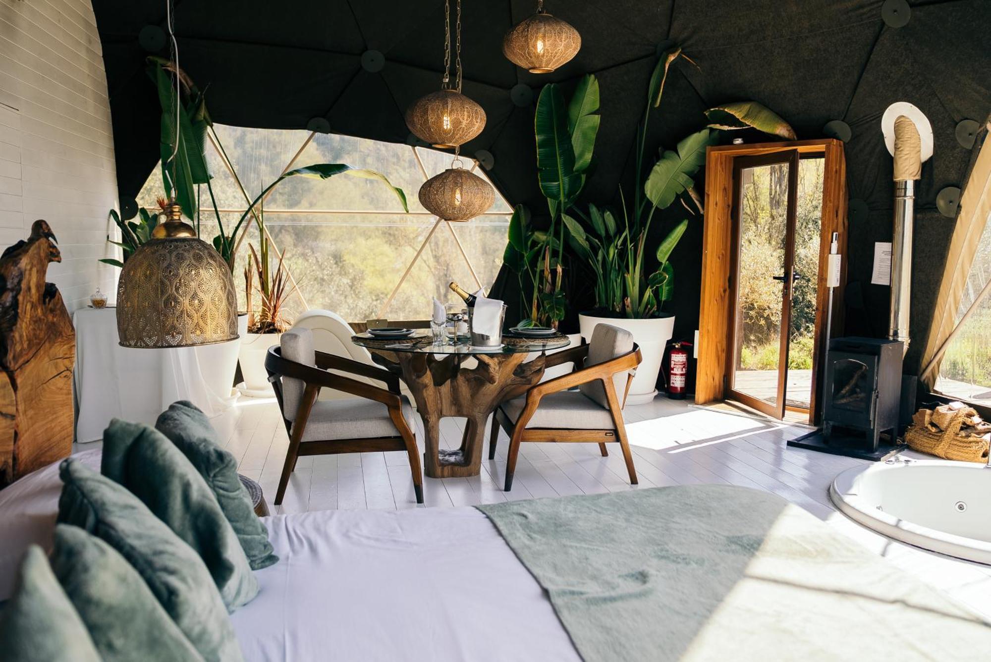 Domo Suites Masia Cal Geperut Badalona Bagian luar foto
